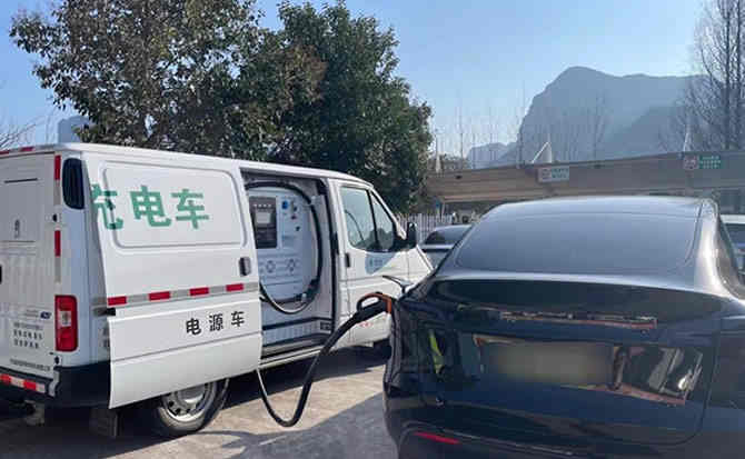 通河汽车搭电