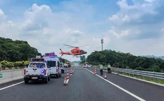 通河高速公路汽车救援案例