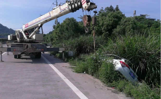 通河重载吊车救援 通河重载吊车救援